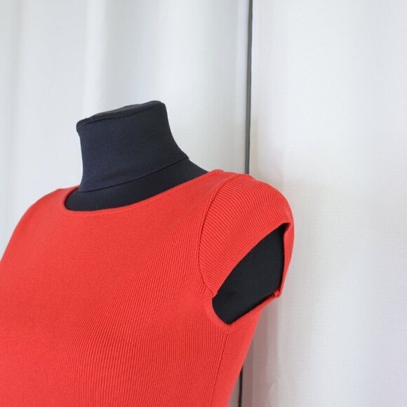 Pinko Cherry Red Italian Sleeveless Knit Pleated Top Sz XS - Picture 6 of 7